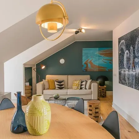דירה Cathedral View Penthouse ליסבון